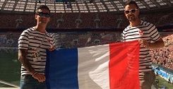 Sur les traces de 2 supporters français en Russie